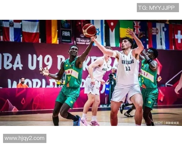 U19美国青年队迎战马里队争夺国际比赛荣誉与发展机会